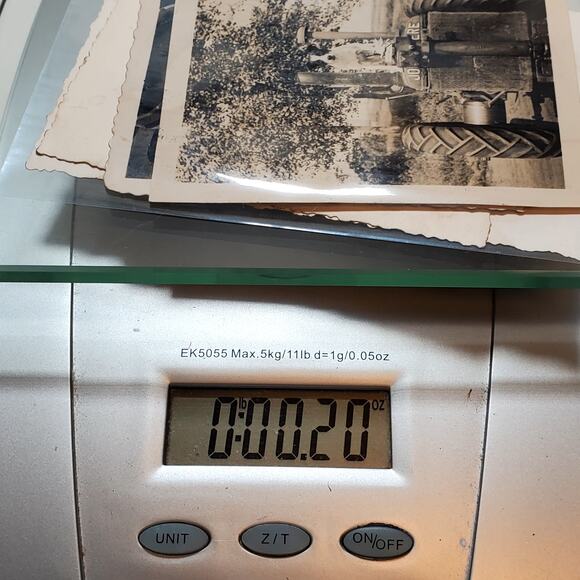 Lot of 4 B & W Photos John Deere Allis Chalmers Tractor Dog Lady Man Farmer 1940 - Picture 9 of 9